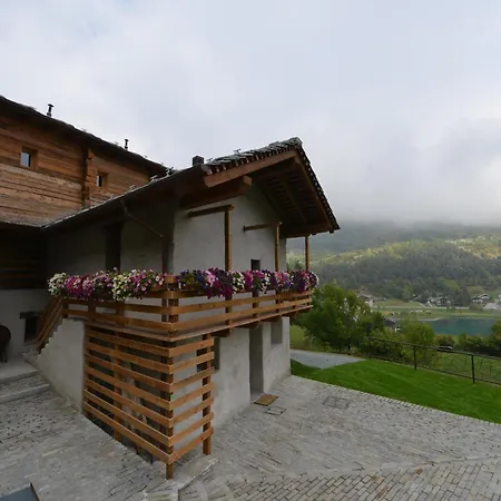 Bed & Breakfast La Maison De Dolphe De Charme & Art Gallery Brusson