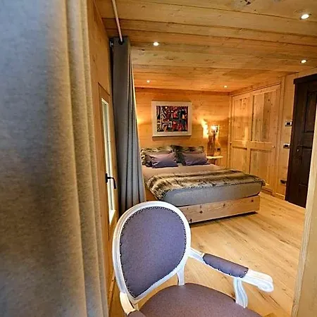 Bed & Breakfast La Maison De Dolphe De Charme & Art Gallery