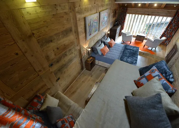 Bed & Breakfast La Maison De Dolphe De Charme & Art Gallery Brusson